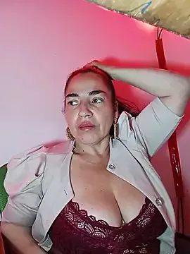 Offline MaryRoze_ on StripChat