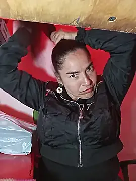 Offline MaryRoze_ on StripChat