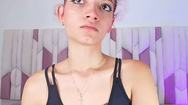 Offline mia_stanfort on StripChat