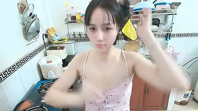 Offline Mie_baby2k on StripChat