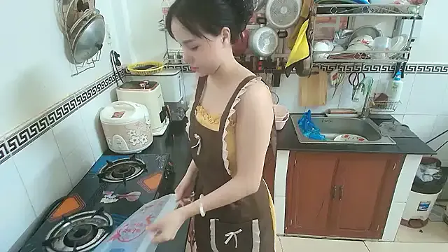 Offline Mie_baby2k on StripChat