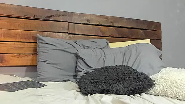 Offline Mike_montoya01 on StripChat