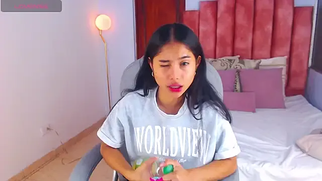 Offline Milaa_Star_ on StripChat