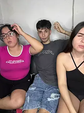 millyalc0ck on StripChat