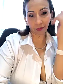 Offline Mrsvictoriaaa on StripChat