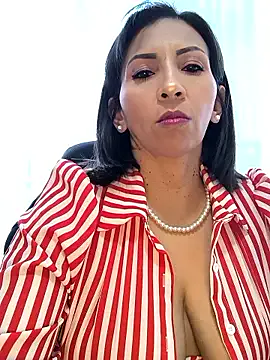 Offline Mrsvictoriaaa on StripChat