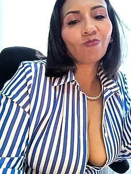 Offline Mrsvictoriaaa on StripChat