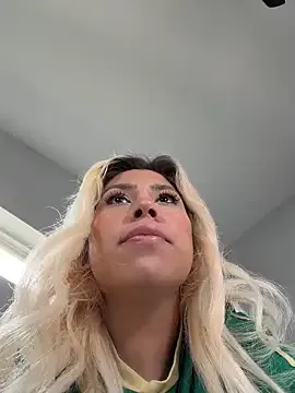mxmxee on StripChat