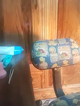 Offline Myna_999 on StripChat