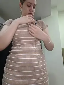 Offline NaomiShimizu on StripChat