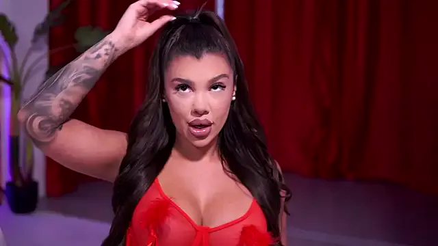 Offline NatyDesiree on StripChat