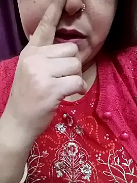 Offline naughtymadam on StripChat