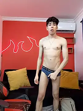 Offline Neo_Twink on StripChat