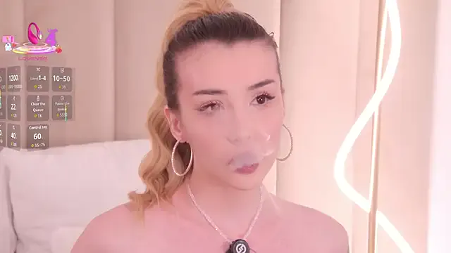 Offline Nesolla on StripChat