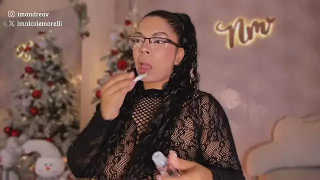 Freechat Nicolemorelli2 on StripChat