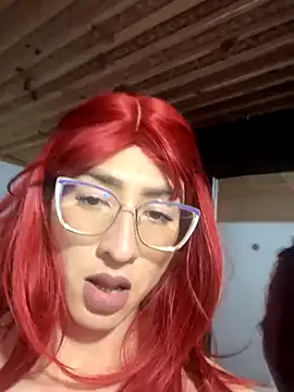 Offline NICOLLE__12 on StripChat