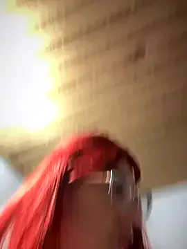 Offline NICOLLE__12 on StripChat