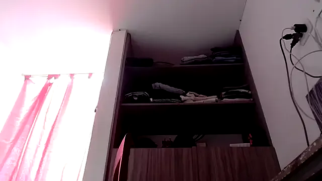 Private nicolle_milf1978 on StripChat