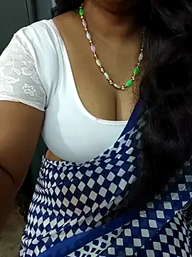 Freechat Nikitha_telugu on StripChat
