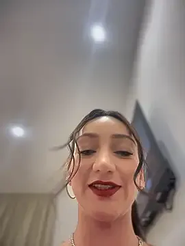 Ninabigtitied on StripChat