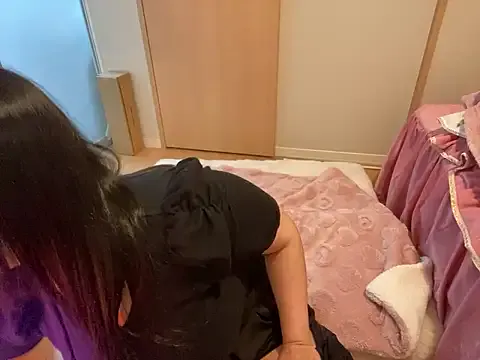 Offline noel_8181_lcup on StripChat