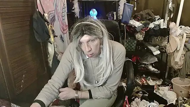 Freechat Ombeline1 on StripChat