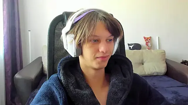 Offline Ostin_meow on StripChat