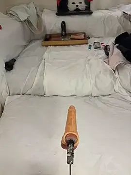 Freechat Ozge-SluttyScream69 on StripChat