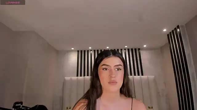 Offline PaulinaSantos_ on StripChat