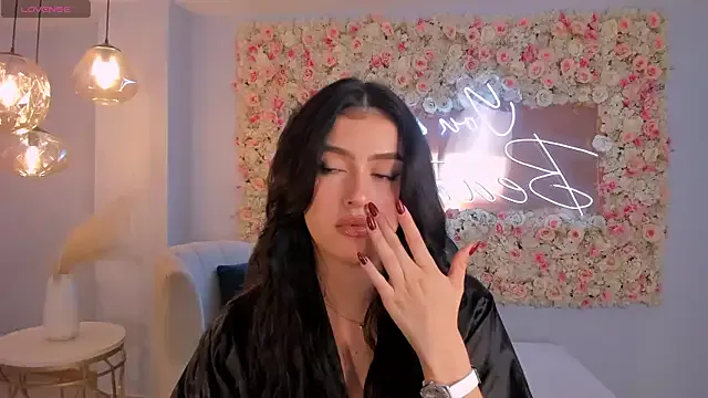 Offline PaulinaSantos_ on StripChat