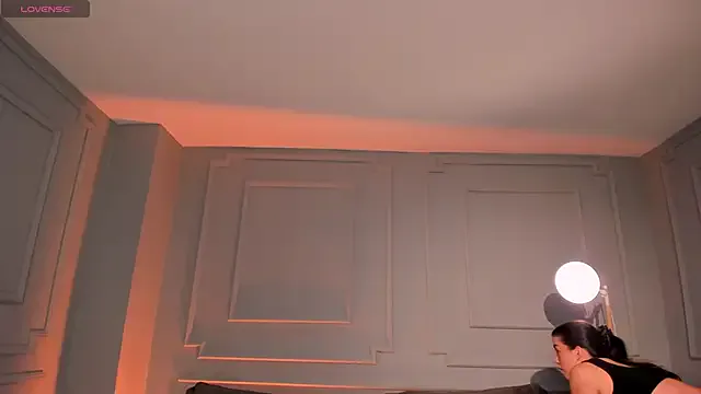 Offline PaulinaSantos_ on StripChat