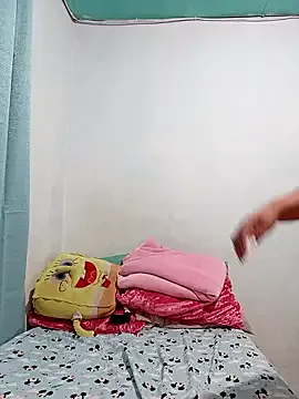 Offline Pinaydreamer18 on StripChat