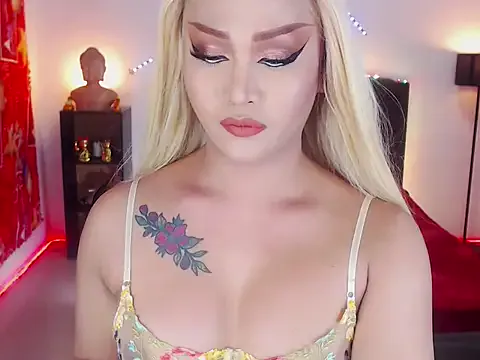 Offline PlayfullOliviaTS on StripChat