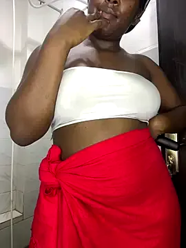 Offline prettiepearl on StripChat