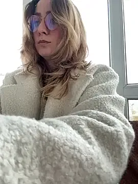 Offline Puzdosia on StripChat