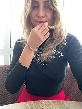 Offline Puzdosia on StripChat