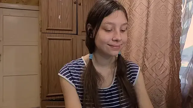 Freechat QutieDaSweet on StripChat