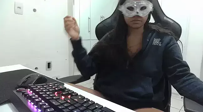 Offline raposinharabuda on StripChat