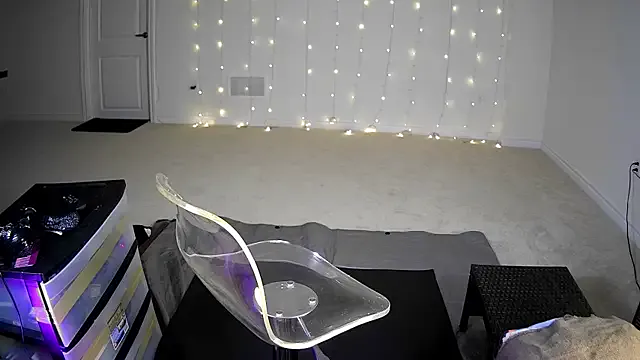 Offline Ravishing_Roma on StripChat