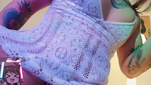 REBECA_VALENTINE on StripChat