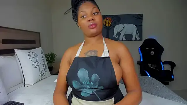 Renee-18 on StripChat