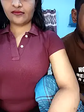 Offline RomanticCouple432 on StripChat