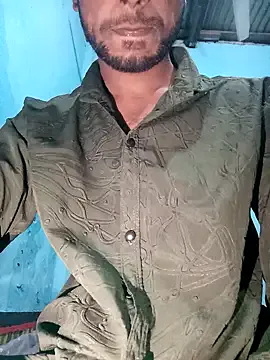 Offline RomanticCouple432 on StripChat