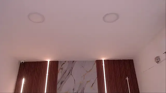 Offline rosselyn_ on StripChat