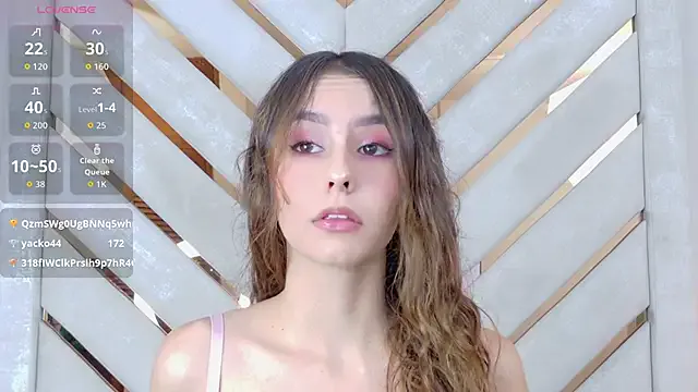 Sarah-Grace on StripChat
