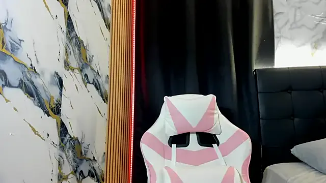 Freechat Scarlet_DLuce on StripChat