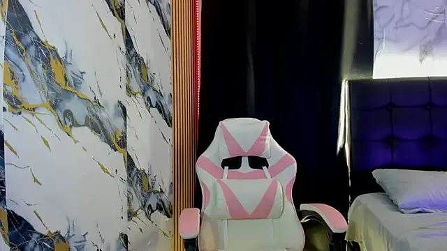 Freechat Scarlet_DLuce on StripChat