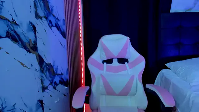 Freechat Scarlet_DLuce on StripChat