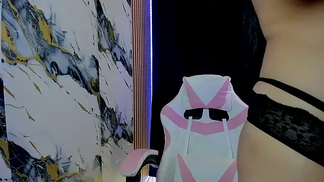 Freechat Scarlet_DLuce on StripChat