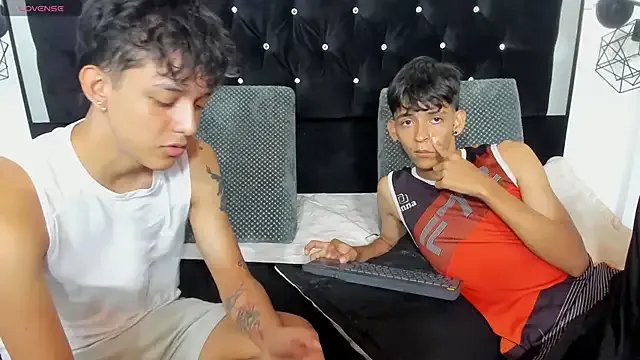 Freechat Sebas_cat on StripChat